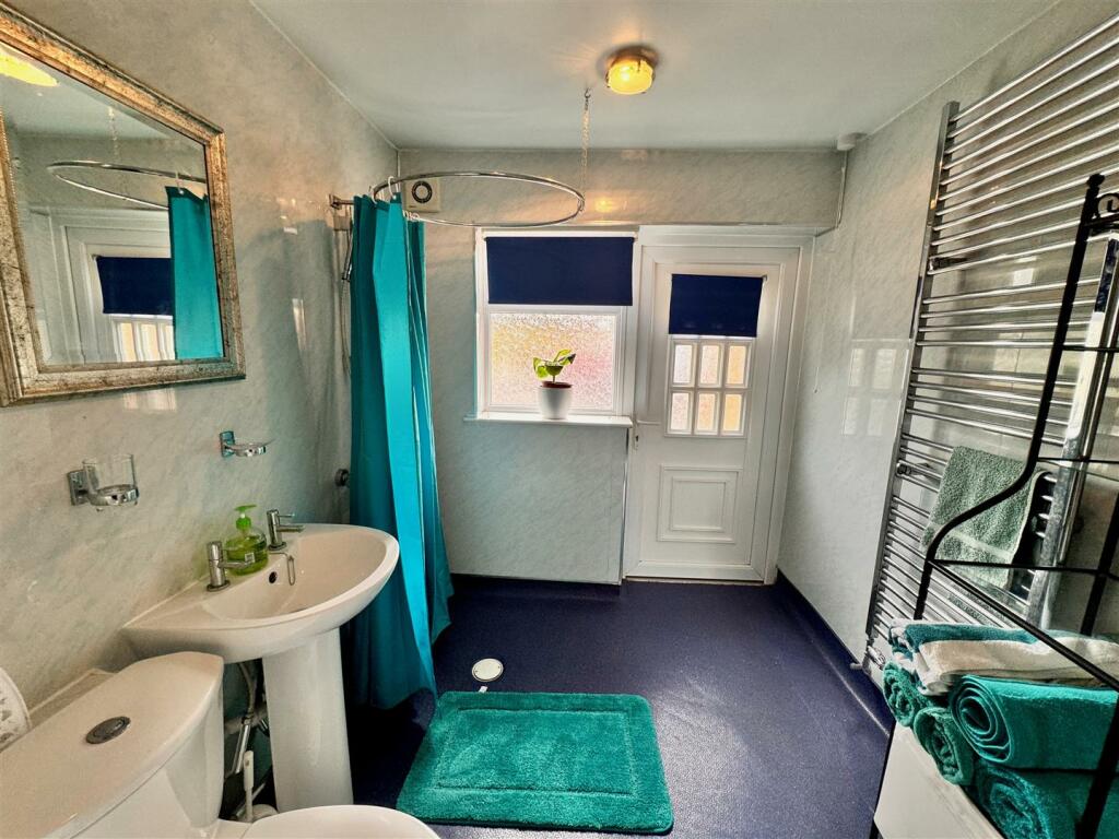 WET ROOM