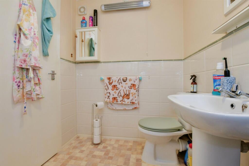 Shower Room/Wc