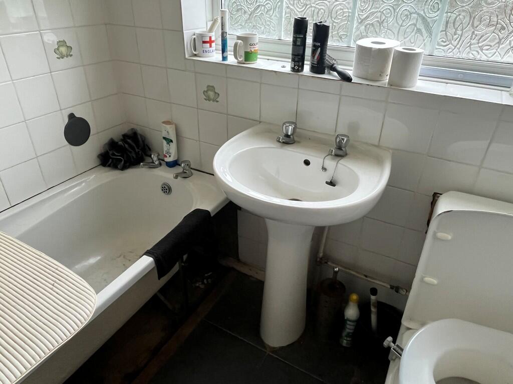 Ash Court , Donington