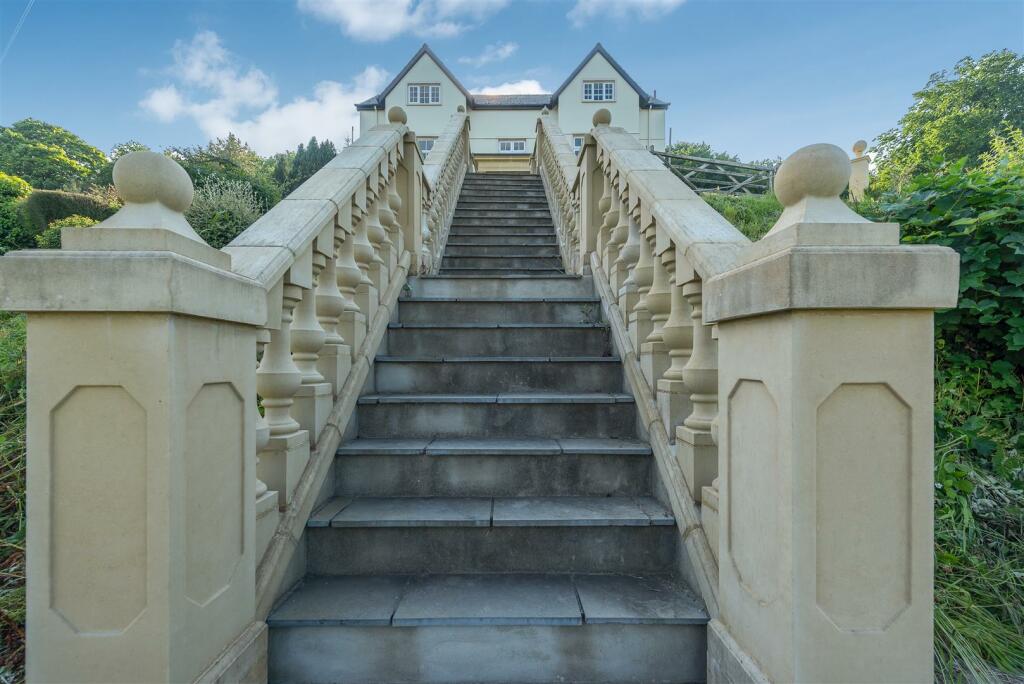 8555555-exterior13.jpg