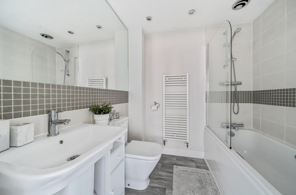 1362532-9-68e929d...