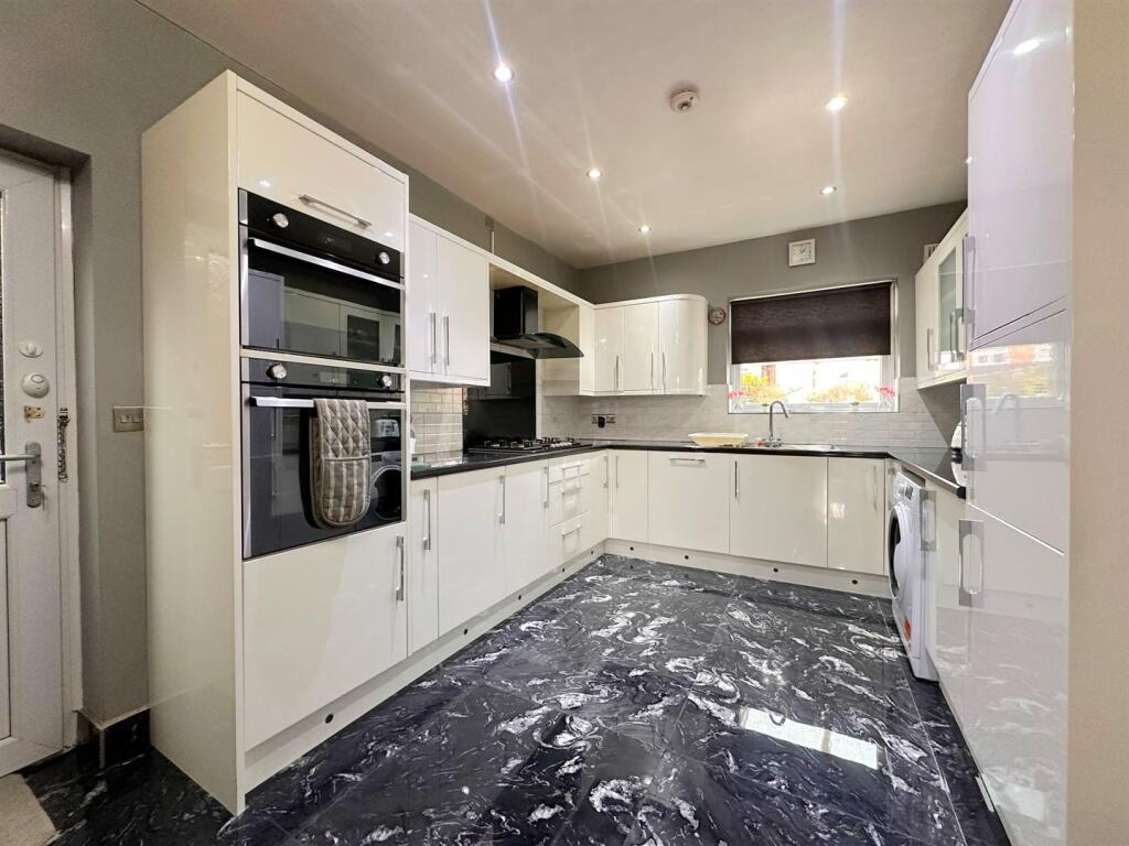 Kitchen / Diner