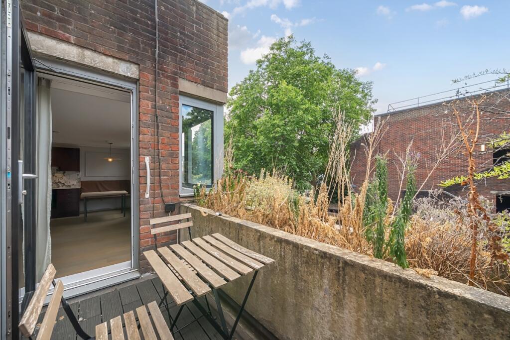 1314895-16-685ade...