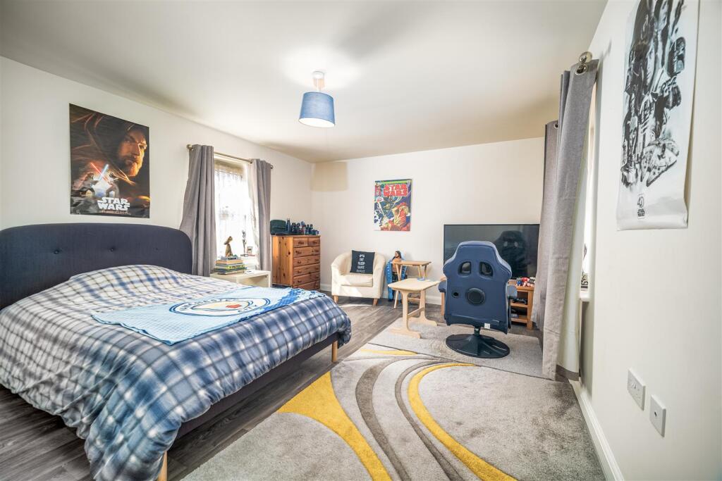 Main Bedroom
