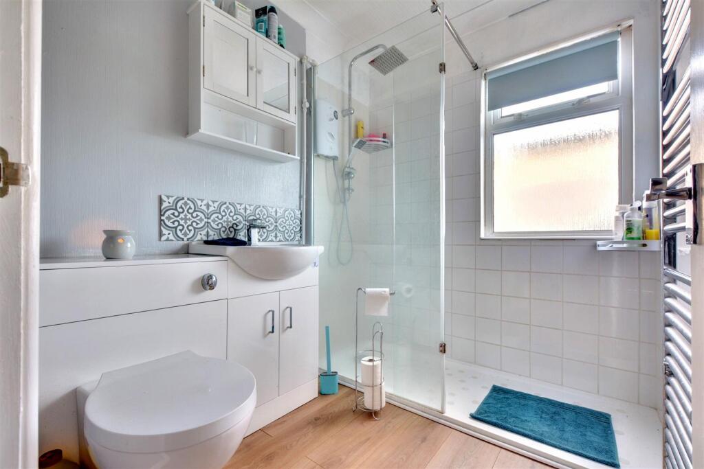 Shower Room (1).jpeg