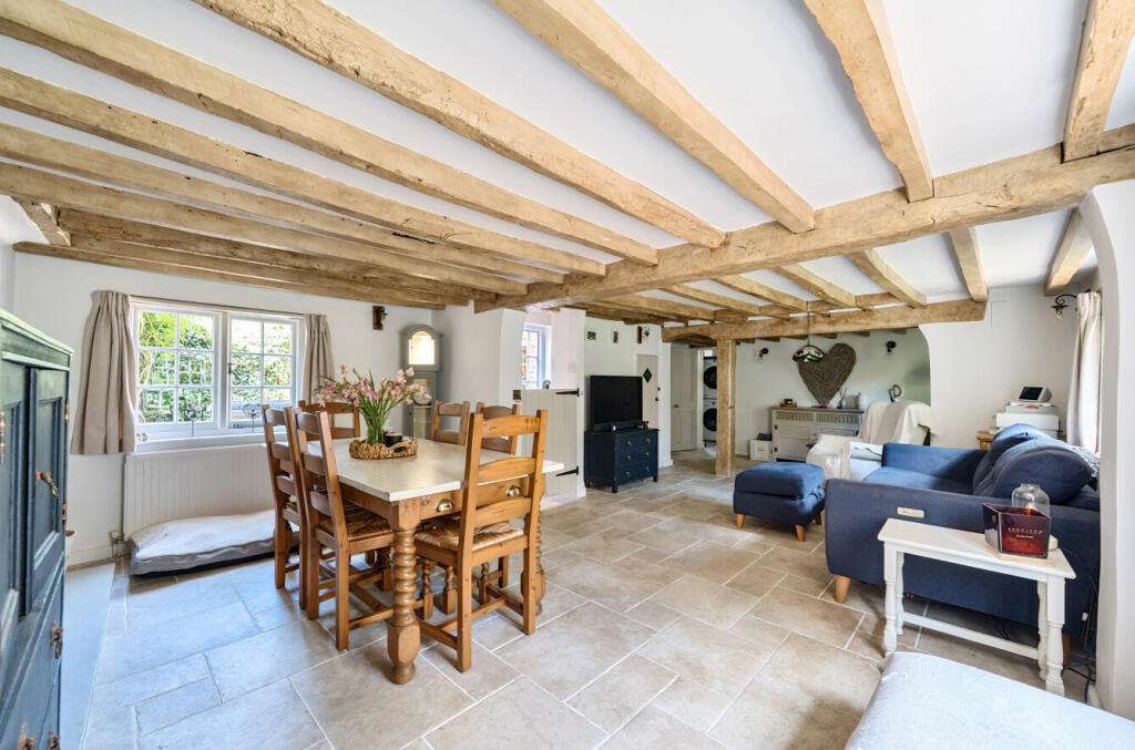 1310659-24-686279...