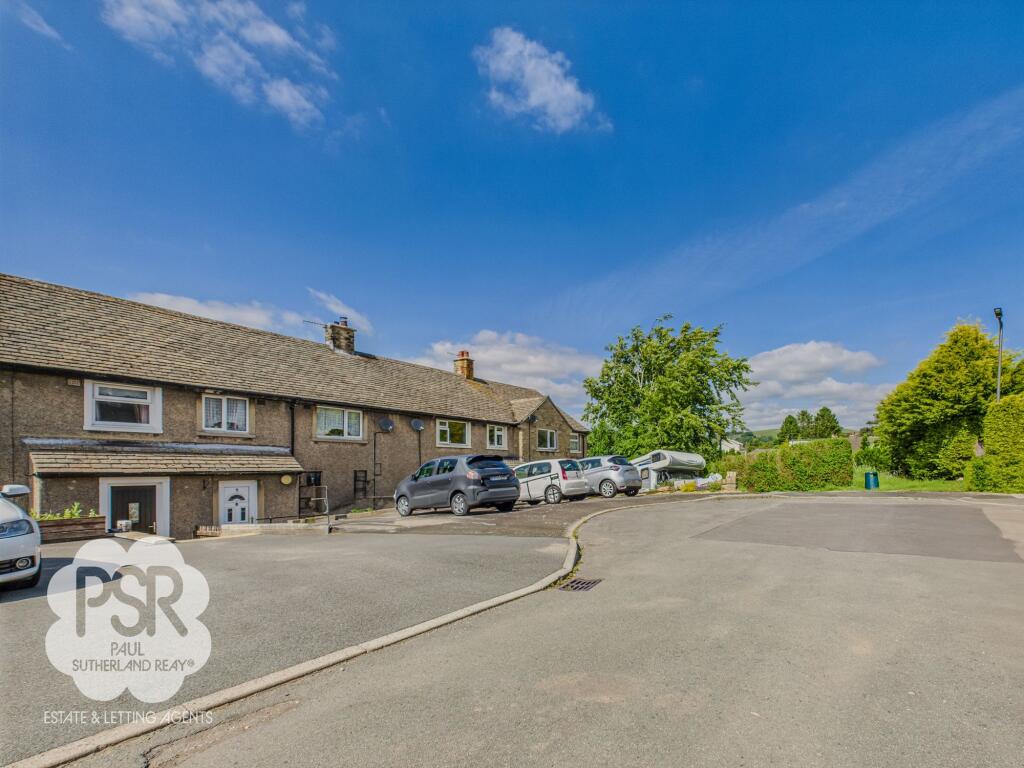 Anchor Fold - End of Cul-de-Sac Location