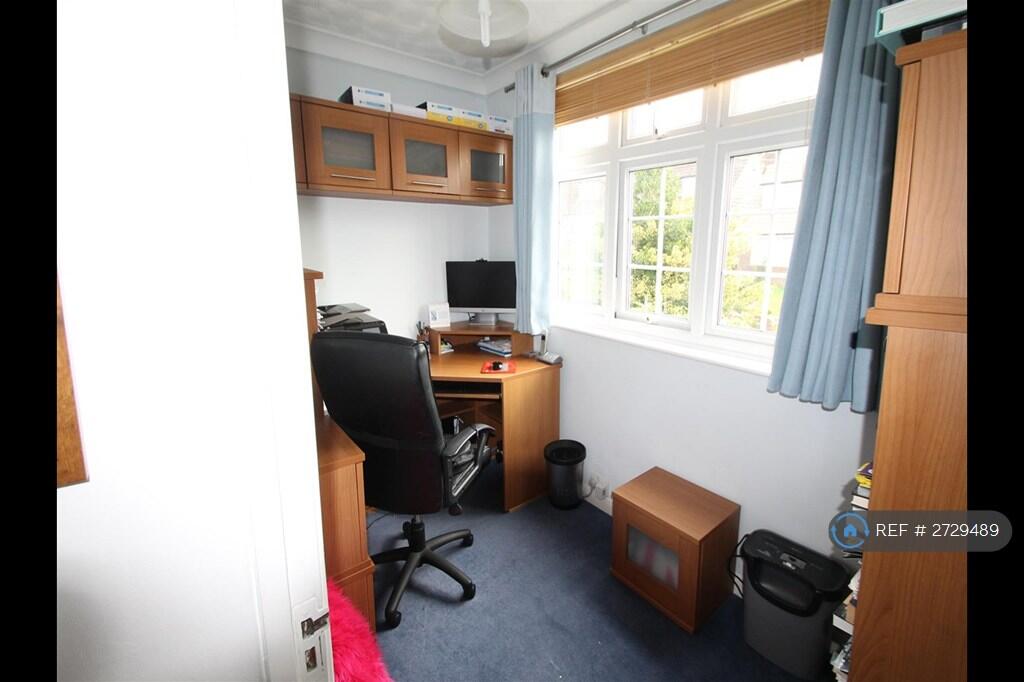 Bedroom 3/Office