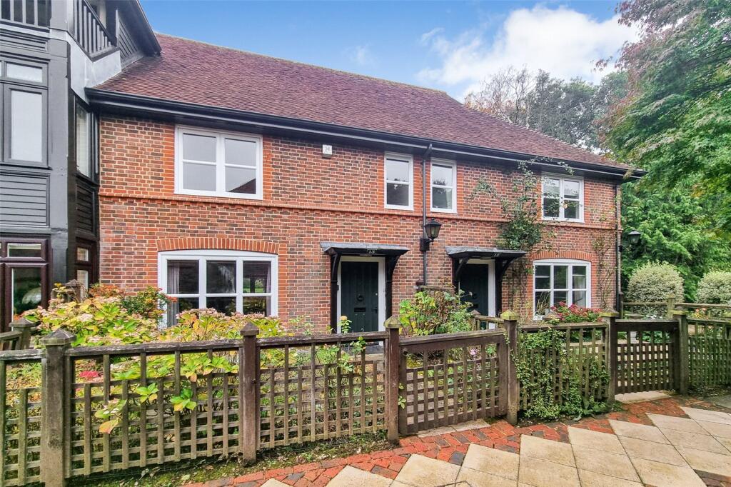 Mytchett Heath, Mytchett, Camberley, Surrey, GU16