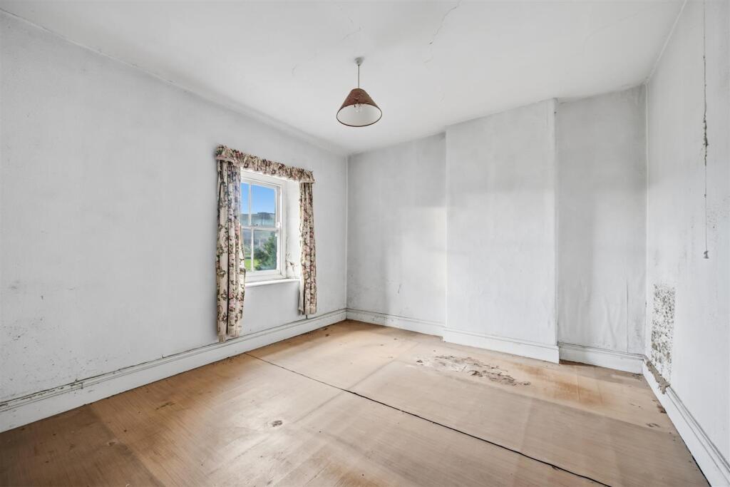 Saxton Mee Glenholme 0006.jpg