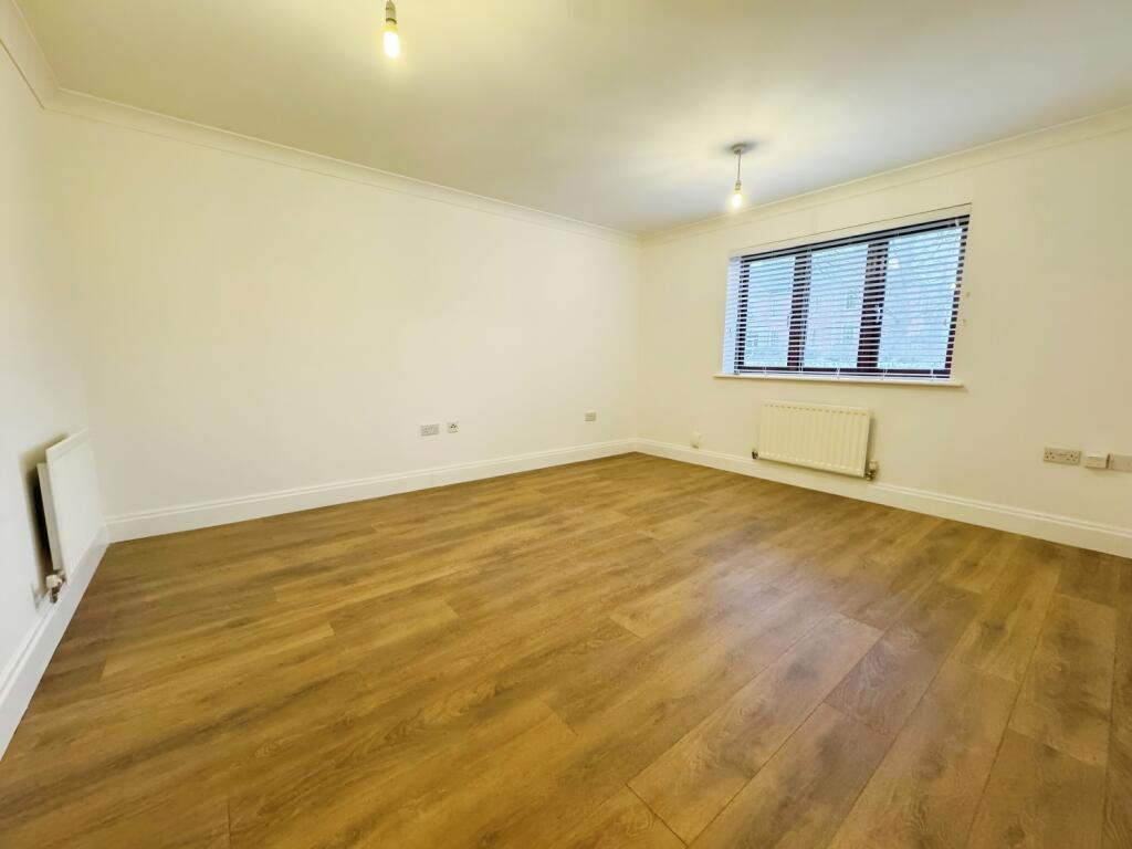 15a6990b-0854375f-d985-4a05-8e21-97b788da0e3c