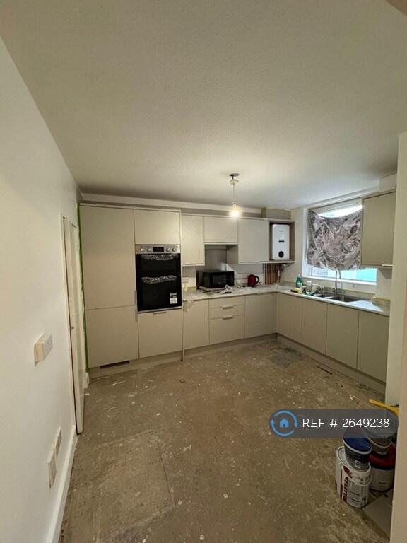 New Kitchen (Flooring Pending)