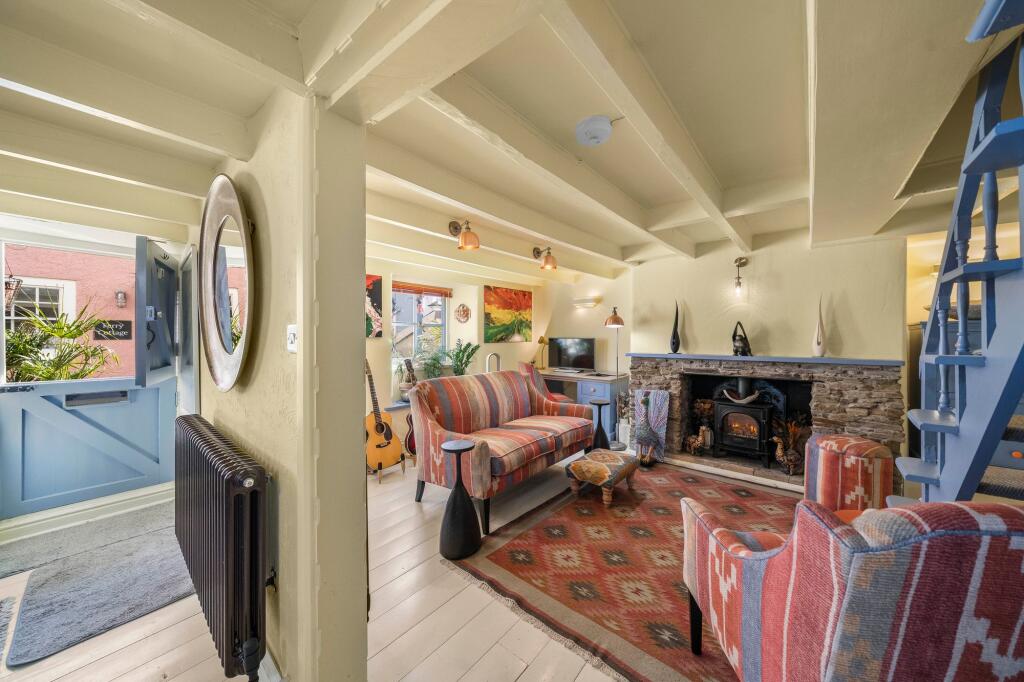 Kitchen to Sitting Room