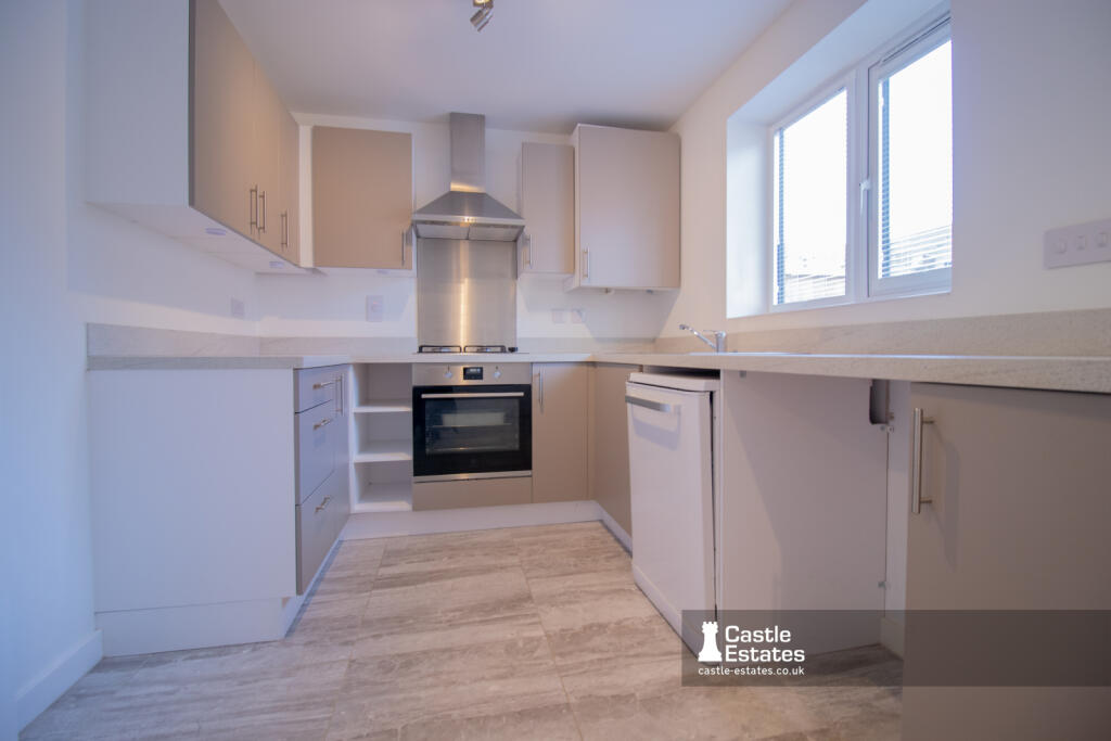 Sandfield Road, Nottingham, NG7 1QR