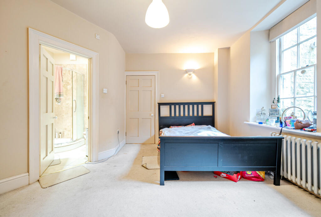 1306484-7-684ac1d...