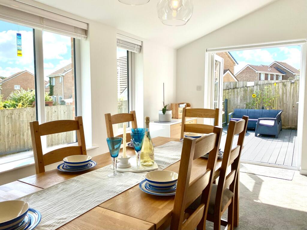 Open Plan Family Living And Dining Room