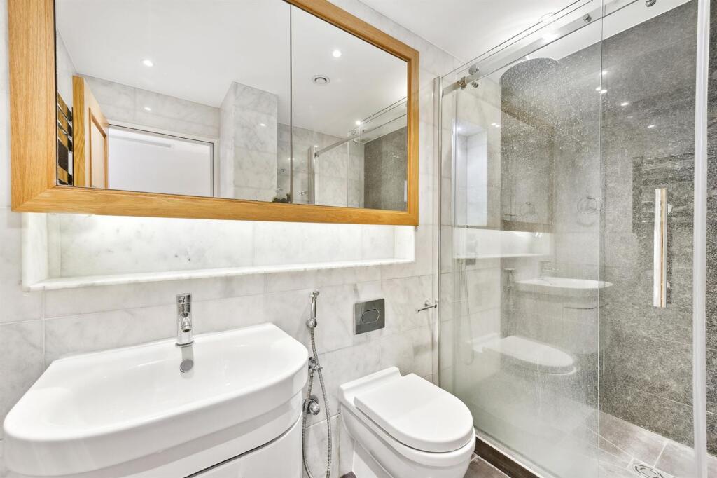 16 York Terrace West (11).jpg