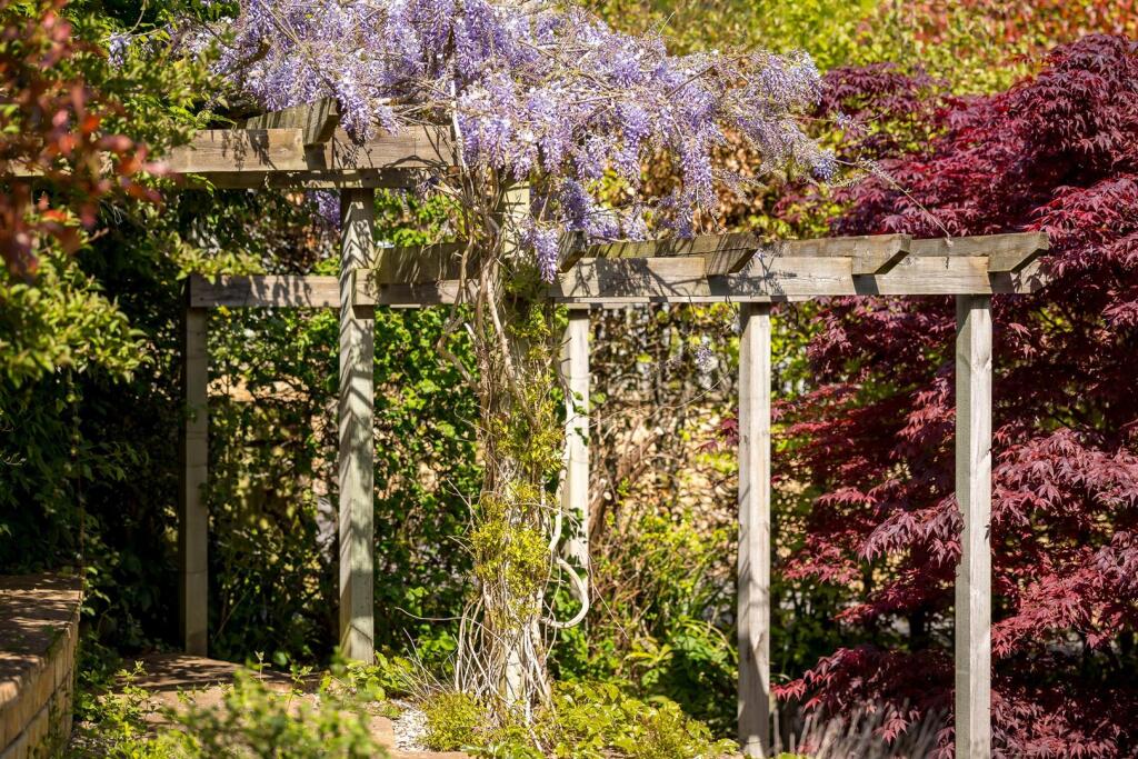 40 - Copper Beeches - GL6 6YE - Web.jpg