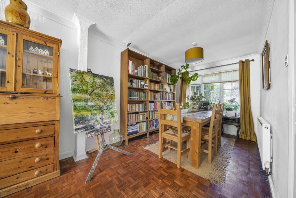 Living Room/Dining Room (3)