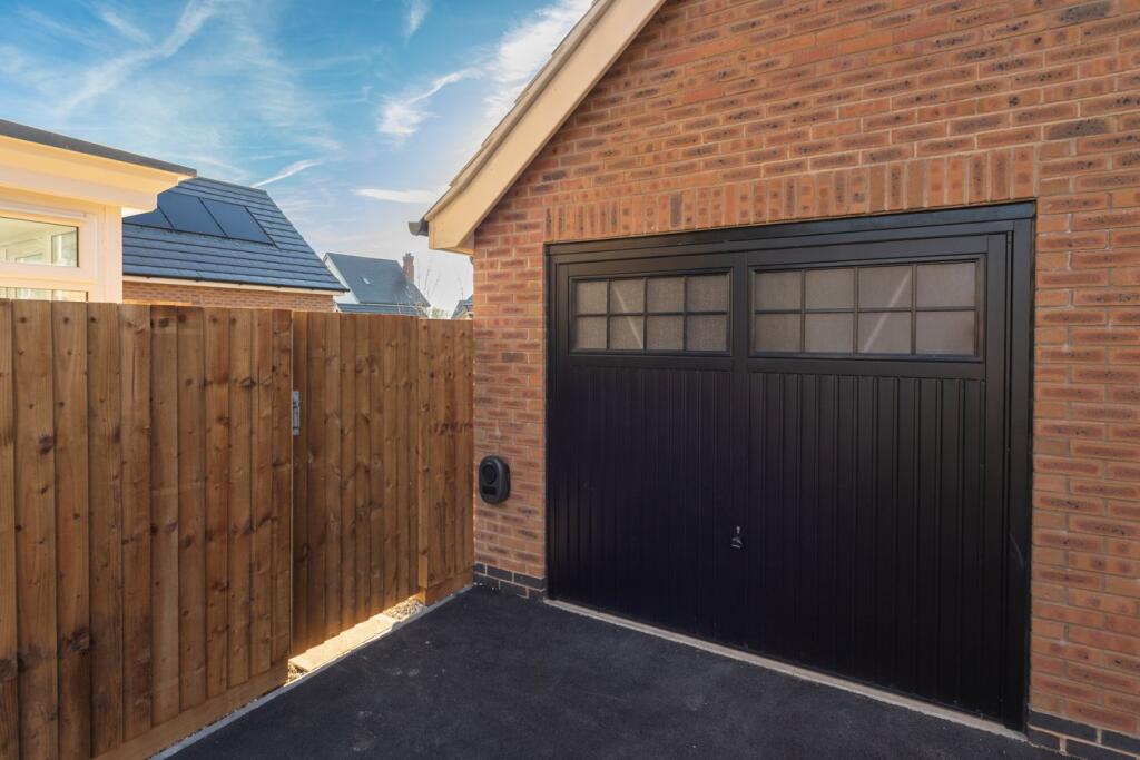 Kiln Drive, Lime Gardens, Sutton Bonington, LE12