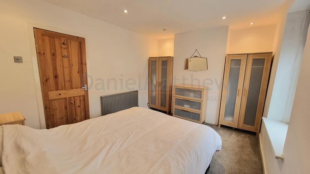 Cemetery Road, Bridgend, CF31