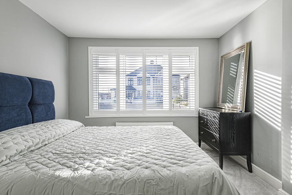 Bedroom 1 (3)
