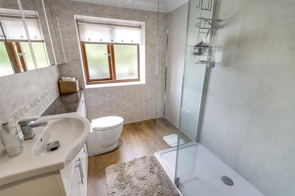 DSC_7654-Edit_bathroom