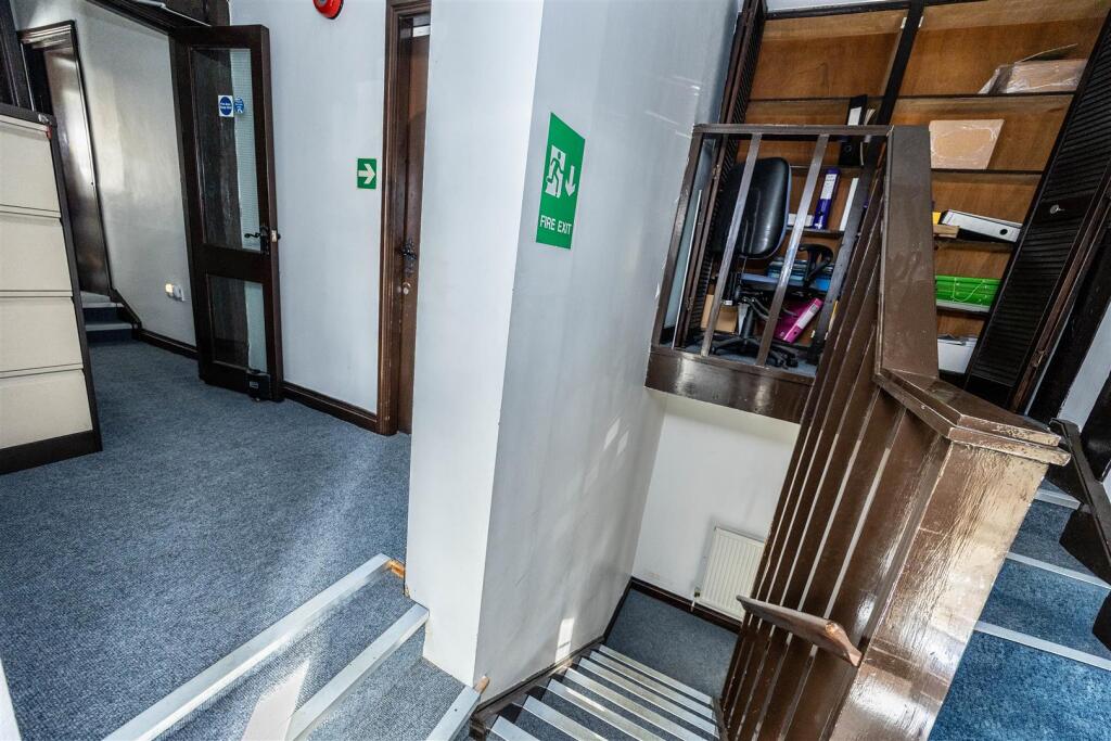 48LRLeeds-290925-6.jpg