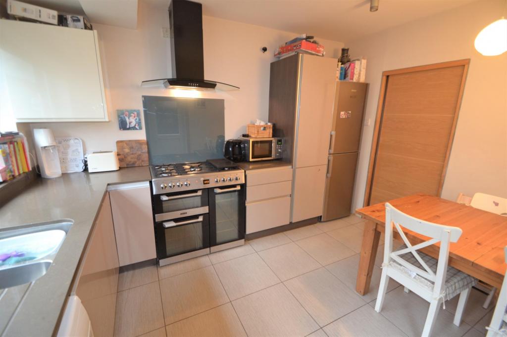 Kitchen/Breakfast Ro