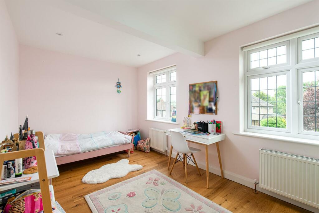Bedroom2_1.jpg