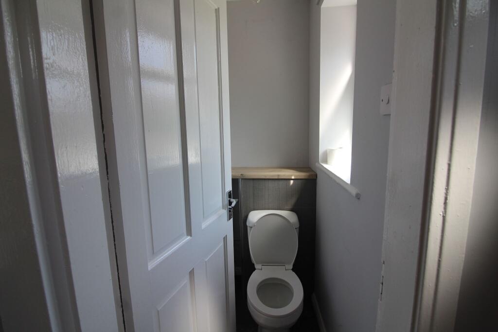 Photograph 11