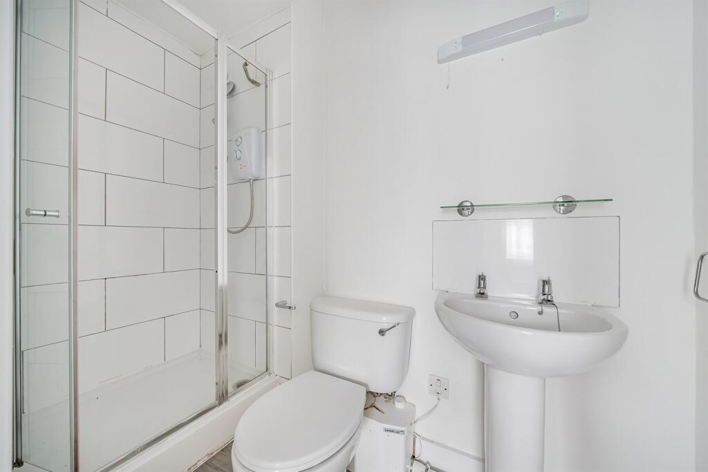 En-suite shower room