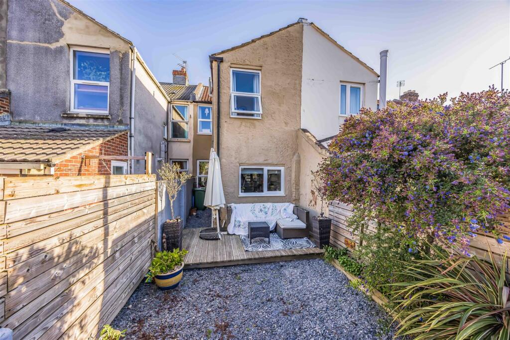 28 Liverpool Road, Portsmouth-Small-PorticoMarketi