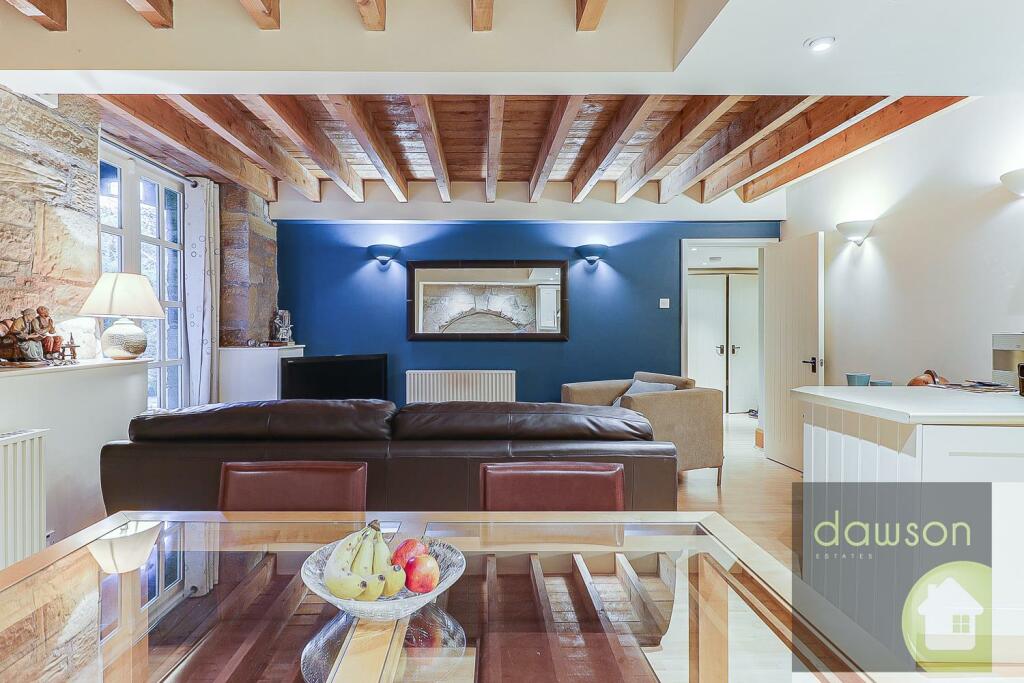 Lounge/Kitchen