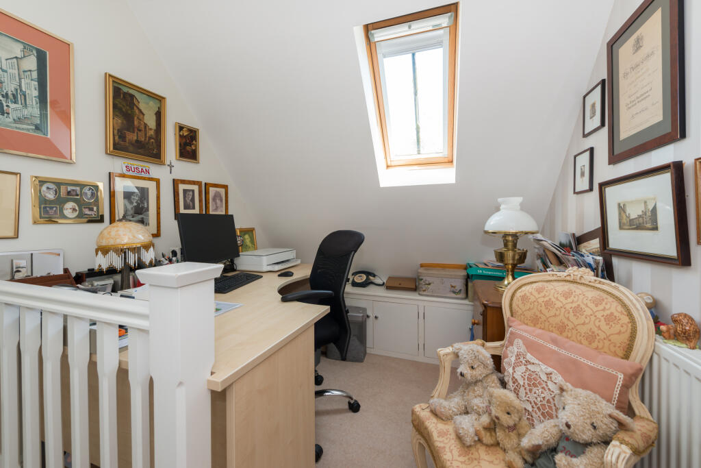 Study / Dressing Room