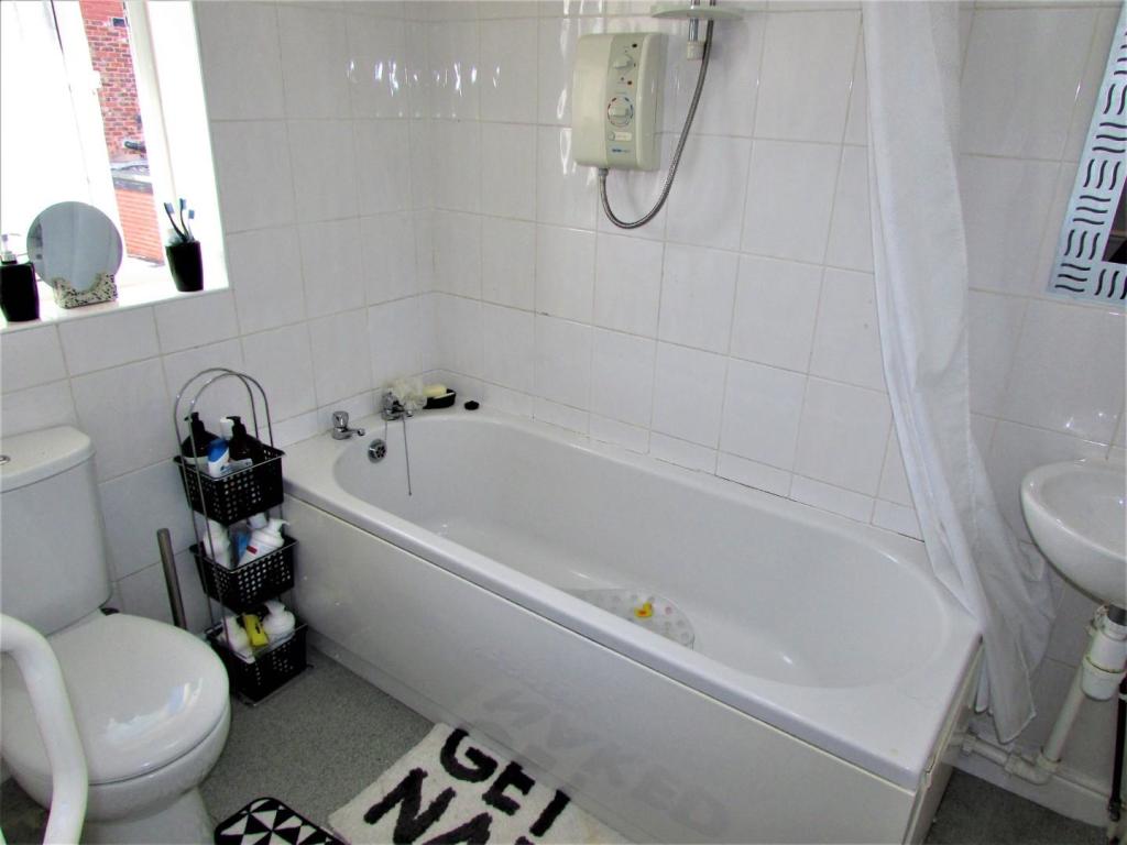 RegentSt17bath.JPG