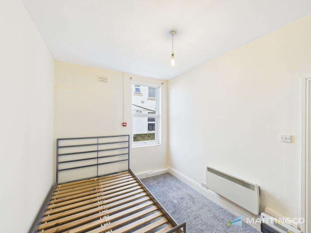 CAM02318G0-PR0538...