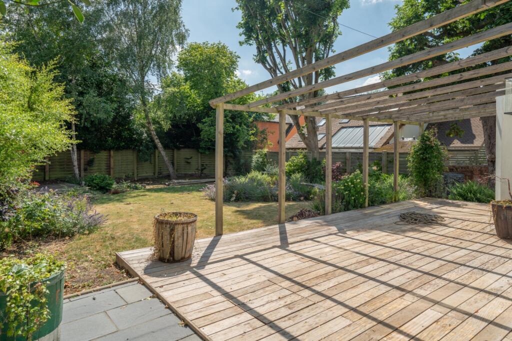 Decking and Garden