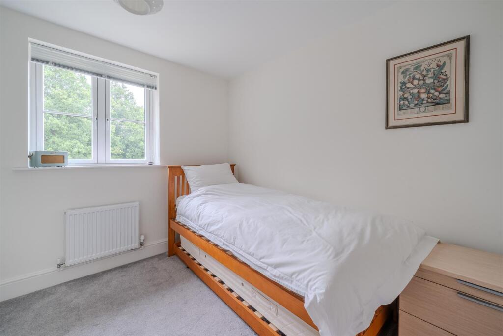 Bedroom4.jpg