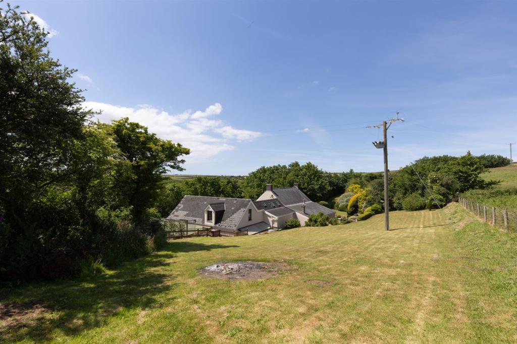 Brook-House-Final-Edits_-0054.jpg