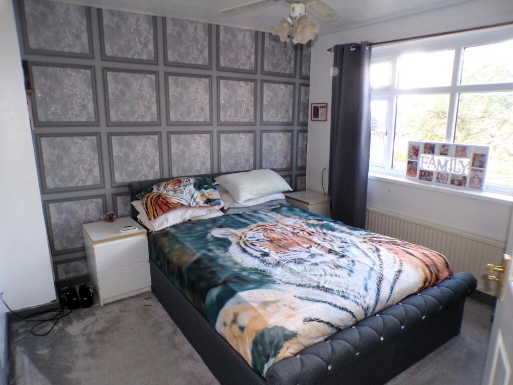 LordLane157bed1.JPG