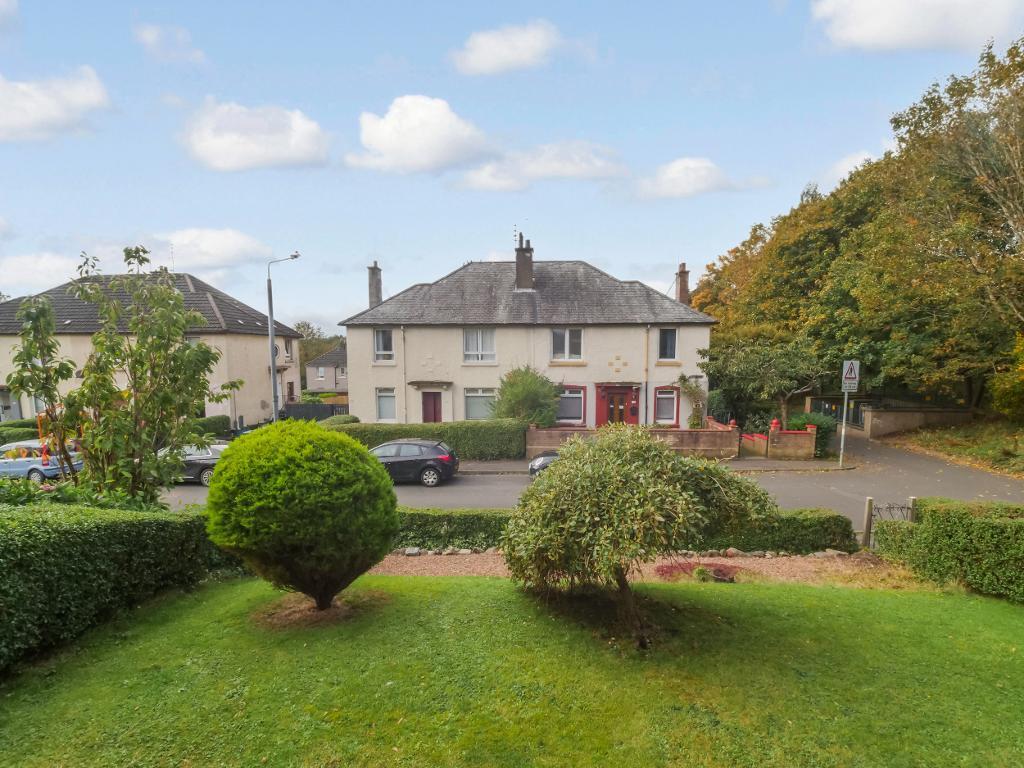 Front Garden/Street view