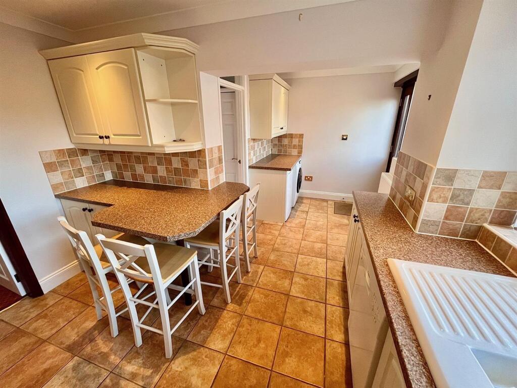 Kitchen/Breakfast Room