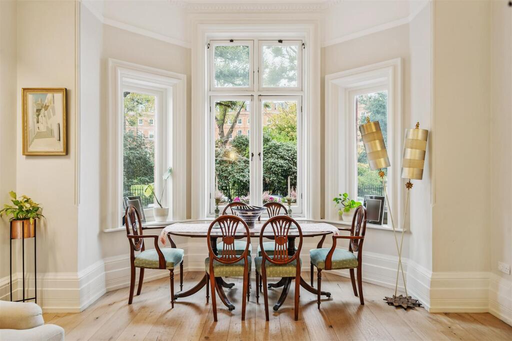 Lennox Gardens, Knightsbridge, SW1X