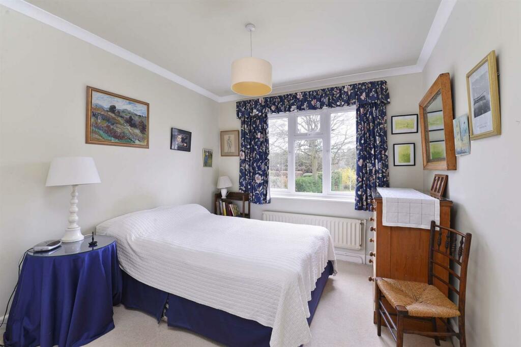 38 Summersbury Drive (4)-1920.jpg