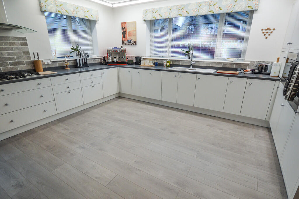 Kitchen-Diner-Lou...