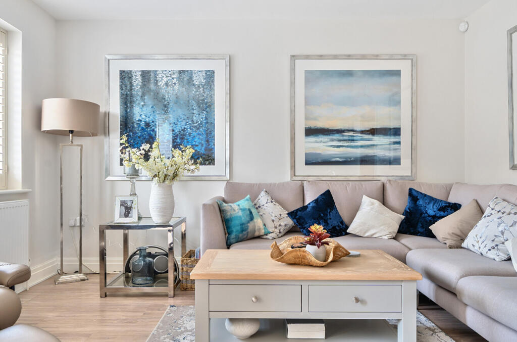 1307149-18-684b01...