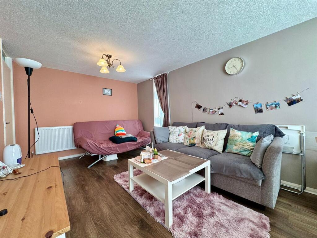 Lounge (2)-fotor-20250728162047.jpg