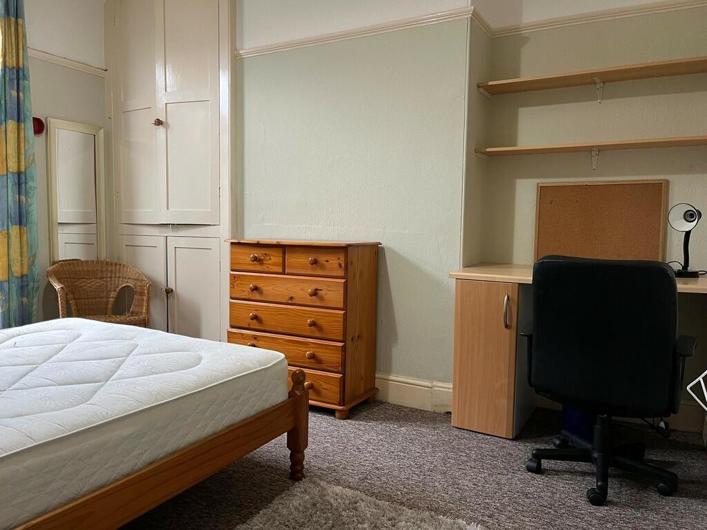 original-C589981C...