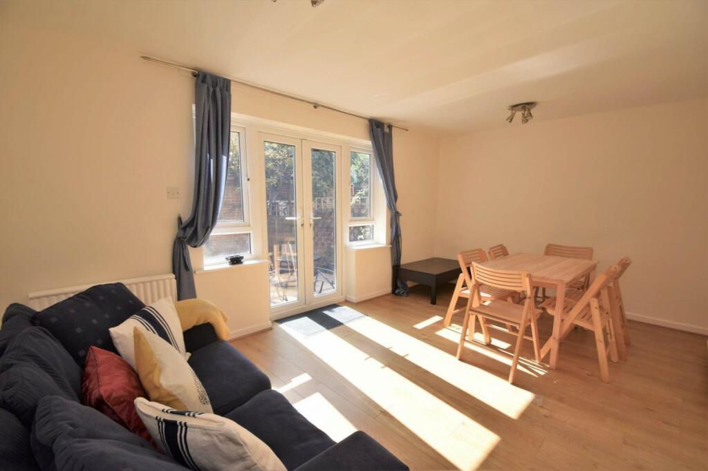 Living/Dining Room